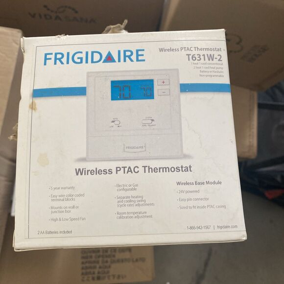 Frigidaire Pro1 T631W-2 Wireless PTAC Thermostat For Parts And Repairs - Picture 1 of 11